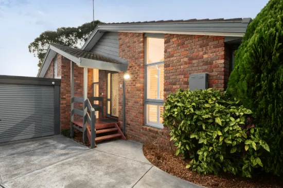 4 Winga Place, St Helena, Vic 3088