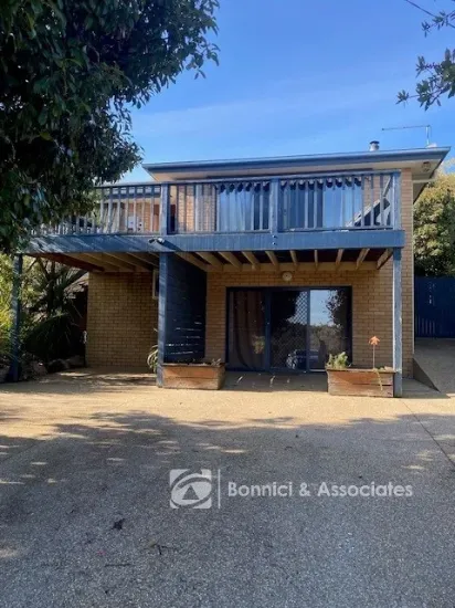 4 Wood Street, Beechworth, Vic 3747
