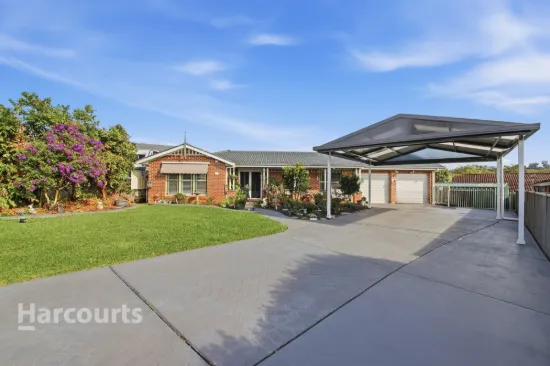 4 Yarra Close, Kearns, NSW 2558