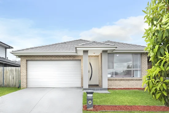 40 Banfield Drive, Oran Park, NSW 2570
