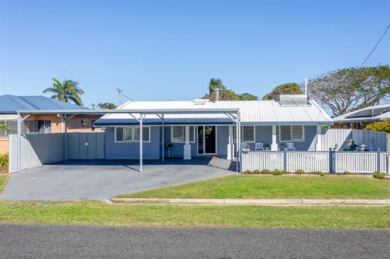 40 Bathurst Street, Elliott Heads, Qld 4670