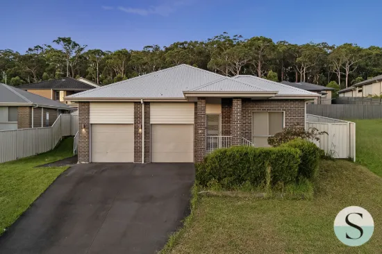 40 Blackwood Circuit, Cameron Park, NSW 2285