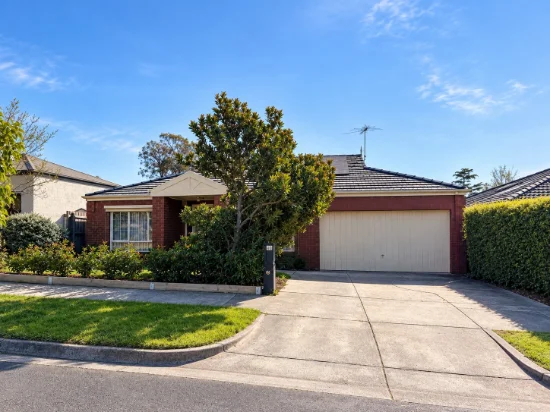 40 Branksome Grove, Blackburn South, Vic 3130 - Sold