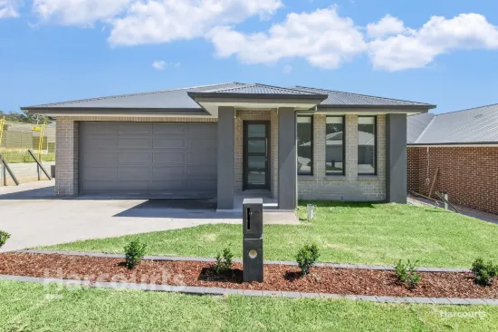 40 Burton Drive, Tahmoor, NSW 2573