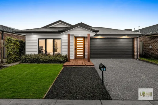 40 Carlyle Crescent, Clyde North, Vic 3978
