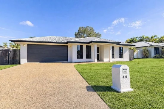 40 Donostia Cr, Bushland Beach, Qld 4818