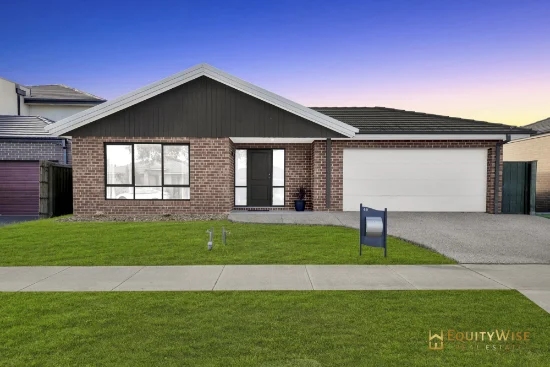 40 Holyoake Parade, Manor Lakes, Vic 3024
