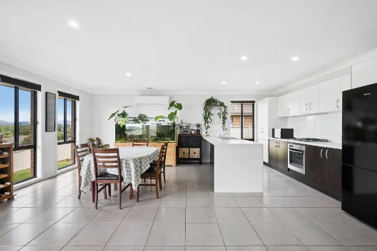 40 Honeyman Drive, Orange, NSW 2800 - For Sale