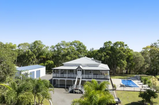 40 Kingfisher Crescent, Moore Park Beach, Qld 4670