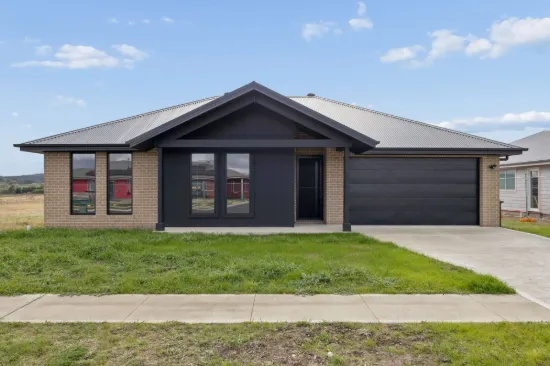 40 latham street, Marulan, NSW 2579