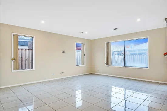 40 Lumiere Boulevard, Truganina, Vic 3029