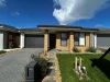 40 OCTAGONAL STREET, Cranbourne East, Vic 3977