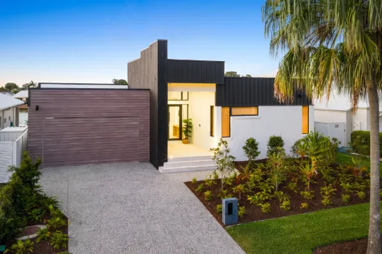 40 Raptor Parade, Banksia Beach, Qld 4507