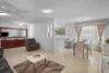 40 Thrush Avenue, Paradise Point, Qld 4216-Image