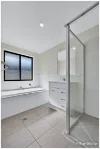 40 Varsity Crescent, Norman Gardens, Qld 4701-Image