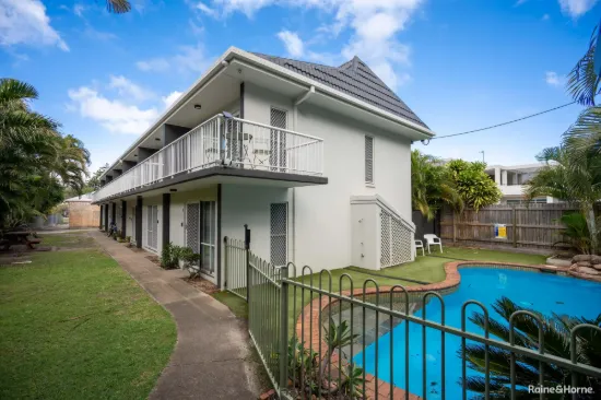 405 Esplanade, Torquay, Qld 4655-Image