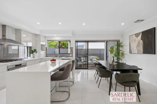 40B Saunders Street, Como, WA 6152