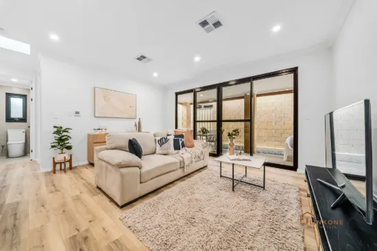 40B WENDOUREE RD, Wilson, WA 6107