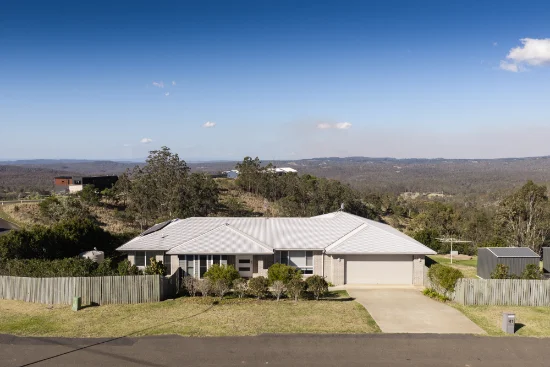 41 Charlotte Road, Hampton, Qld 4352
