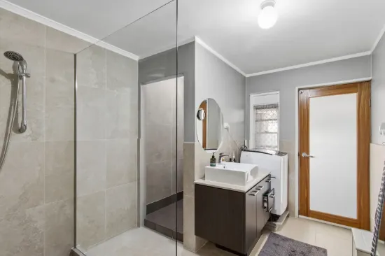 41 Frank Street, Labrador, Qld 4215-Image