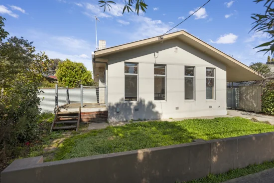 41 Gladstone Street, Quarry Hill, Vic 3550