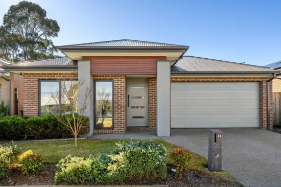 41 Largo Circuit, Junction Village, Vic 3977