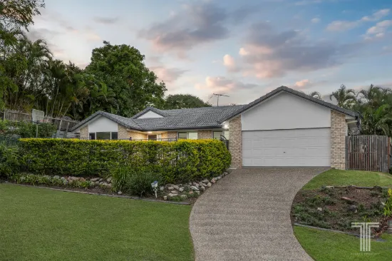 41 Madau Street, Mansfield, Qld 4122