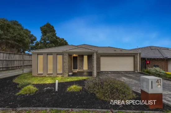 41 Meadowlea Crescent, Pakenham, Vic 3810