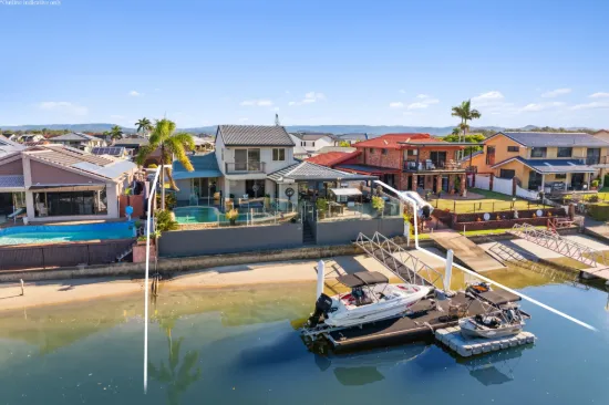 41 Seaspray Street, Paradise Point, Qld 4216