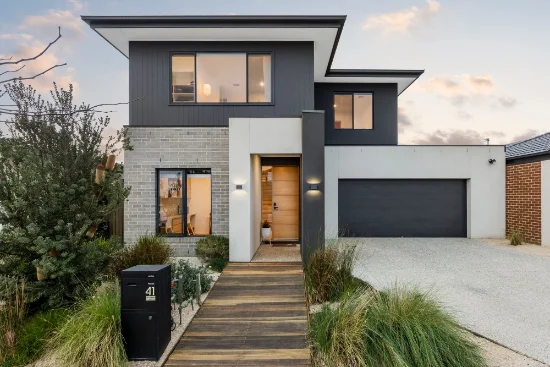41 Spirit Crescent, Armstrong Creek, Vic 3217