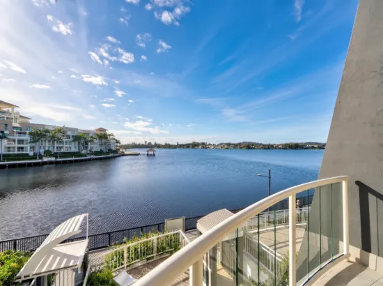 41 Watts Drive, Varsity Lakes, Qld 4227