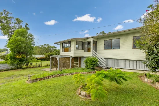 411 Boat Harbour Drive, Torquay, Qld 4655