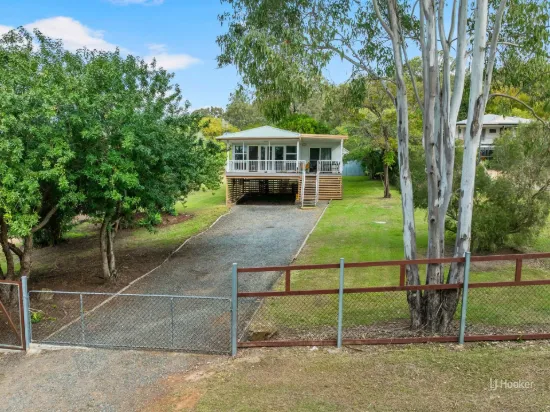 42 Barbour Street, Esk, Qld 4312