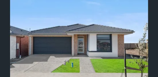 42 Beaconsfield Drive, Mickleham, Vic 3064