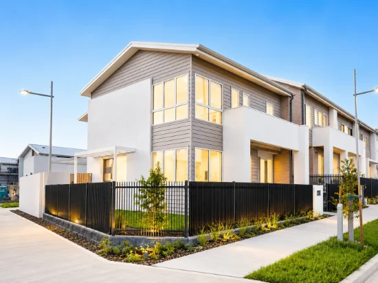 42 Bowerbird Loop, Oran Park, NSW 2570