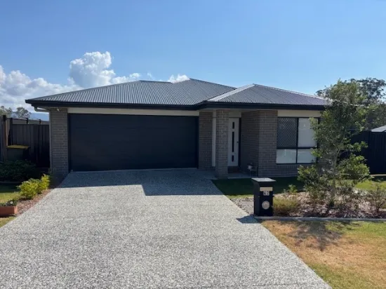 42 Brumby Cct, Woodford, Qld 4514