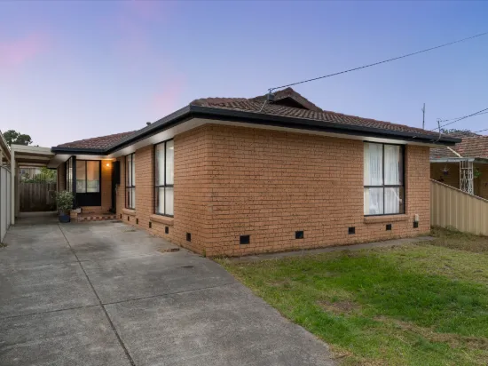 42 Canterbury Street, Deer Park, Vic 3023