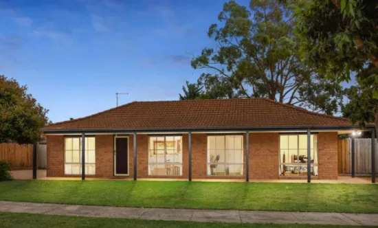 42 Carrington Crescent, Carrum Downs, Vic 3201