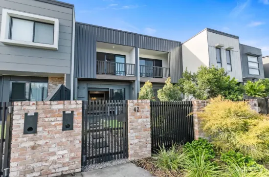 42 Central Avenue, Nirimba, Qld 4551