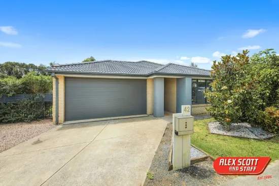 42 Cook Street, Drouin, Vic 3818