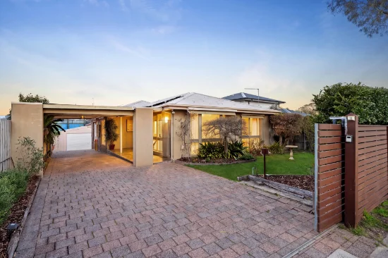 42 Dunsterville Crescent, Frankston, Vic 3199