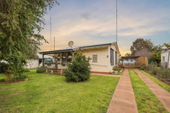 42 Ethel Street, Ungarie, NSW 2669