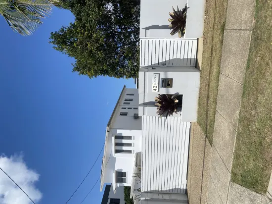 42 Glenora Street, Wynnum, Qld 4178