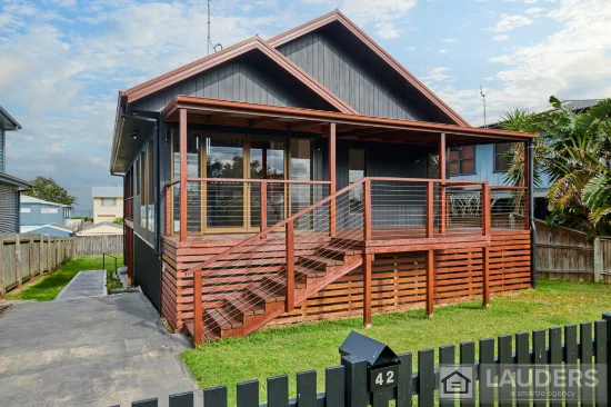 42 Hall Street, Old Bar, NSW 2430 - For Sale
