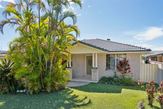 42 Harold Tory Drive, Yamba, NSW 2464