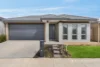 42 Holley Crescent, Armstrong Creek, Vic 3217