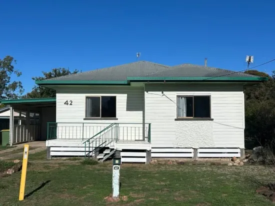 42 Lola Avenue, Millmerran, Qld 4357