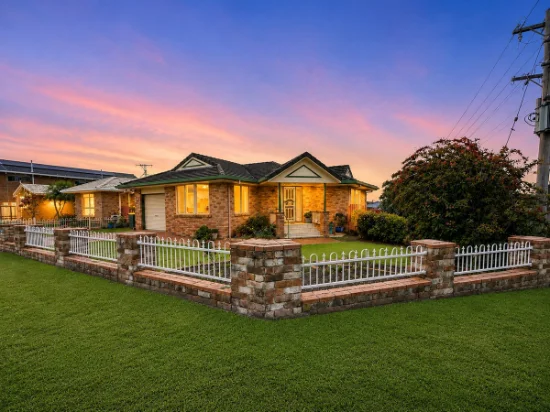 42 Moonbi Street, Scarness, Qld 4655