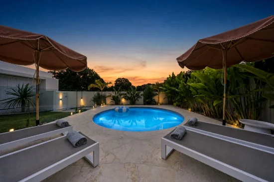 42 Mountain View Avenue, Burleigh Waters QLD 4220-Image