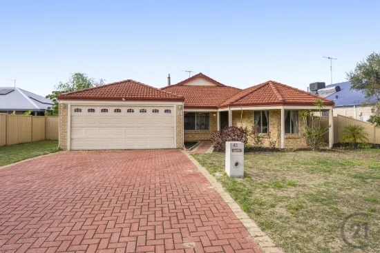 42 Newport Drive, Dudley Park, WA 6210